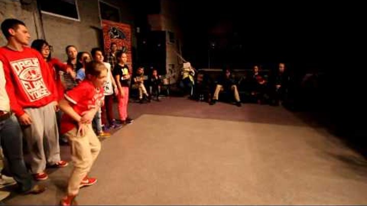 1/4 Hip-Hop Beginners | Хомяк vs Гога | UKS | CreWo 1/4 Hip-Hop Beginners | Хомяк vs Гога | UKS | CreWo