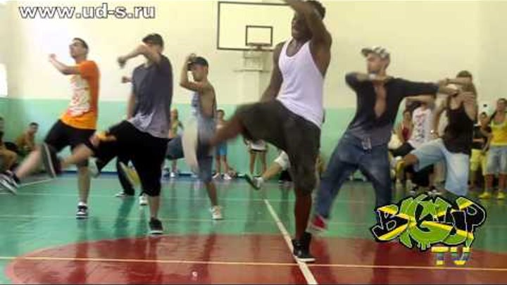 BIG UP CAMP 2011 Russia - Workshop by CAMRON ONE-SHOT on Busy Signal - We nah dweet