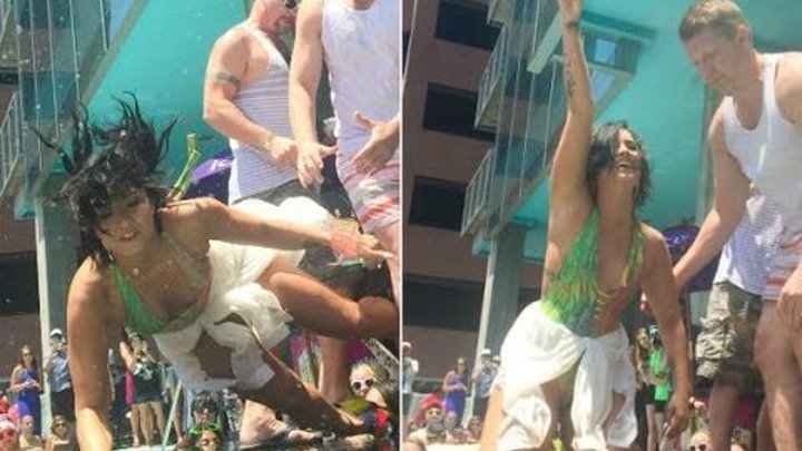 Demi Lovato Falls at 'Cool for the Summer' Pool Party .NOT #CoolForTheSummer смотреть онлайн Demi Lovato Falls at 'Cool for the Summer' Pool Party .NOT #CoolForTheSummer