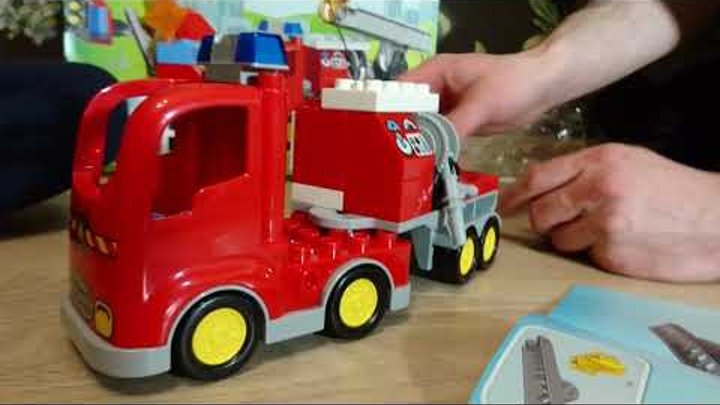 Лего Дупло Пожарная машина. Видео для детей. Обзор. Lego Duplo Town Fire Truck 10592