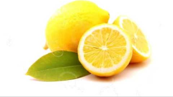ПОЛЬЗА ЛИМОННОГО СОКА | чем полезен лимонный сок, лечение соком лимона, можно ли пить лимонный сок?