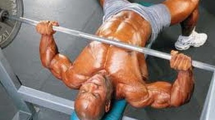 DEXTER JACKSON - Chest Workout 3 5 weeks out from the 2013 Mr Olympia
