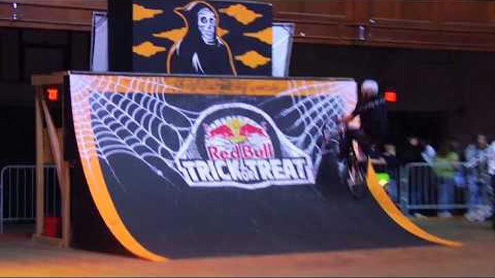 Red Bull BMX Street: Trick or Treat 2008 Red Bull BMX Street: Trick or Treat 2008