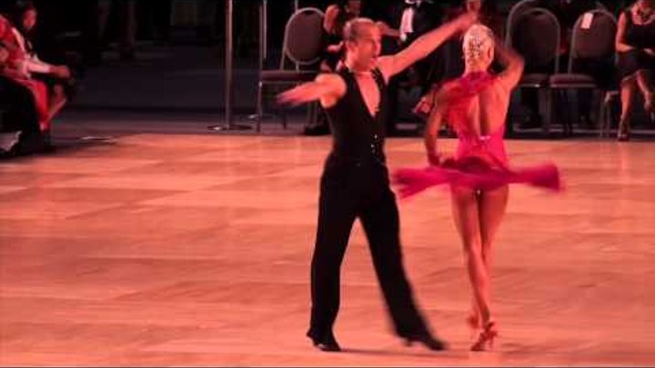 Riccardo Cocchi & Yulia Zagoruychenko Latin Show Dance - 2012 Ohio Star Ball