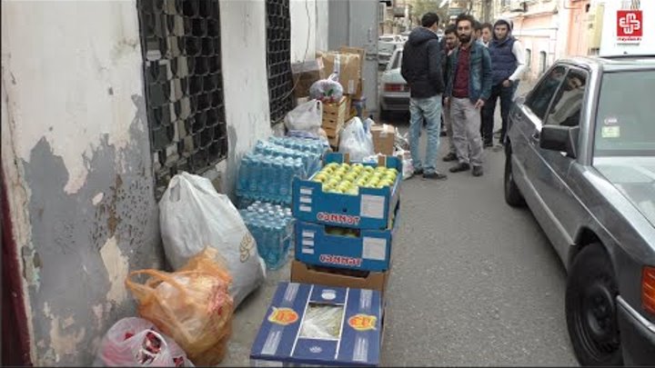 Bakıdan cəbhəyə sovqat Bakıdan cəbhəyə sovqat