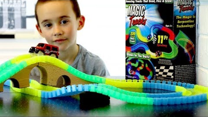 Машинки & ГОНКИ 🚗 Распаковка игрушек. ГИБКИЙ ТРЕК Magic TRACKS Чудо - гонка. Игры для детей Машинки & ГОНКИ 🚗 Распаковка игрушек. ГИБКИЙ ТРЕК Magic TRACKS Чудо - гонка. Игры для детей