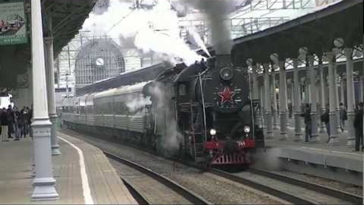 Паровозы Л-2344 и Л-3653 с ретро-поездом Москва-Бородино