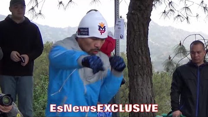 MANNY PACQUIAO HAS BLAZING HAND SPEED!!! SICK SHADOW BOXING!!! EsNews Boxing