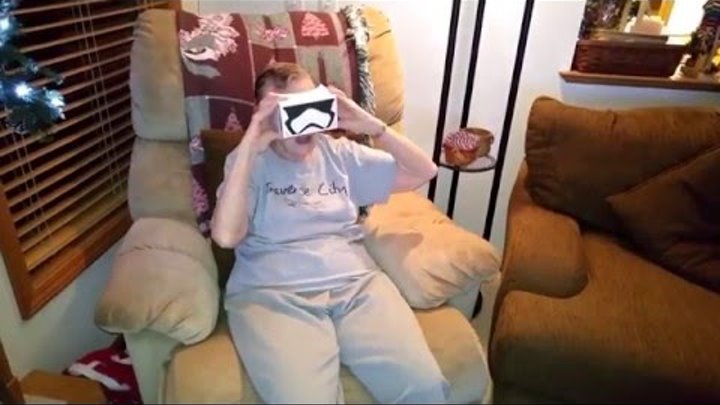 Google Cardboard - Первая реакция людей на очки виртуальной реальности
