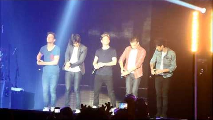 Live While We're Young - One Direction LIVE at Capital Fm's Jingle Bell Ball 2012 Live While We're Young - One Direction LIVE at Capital Fm's Jingle Bell Ball 2012