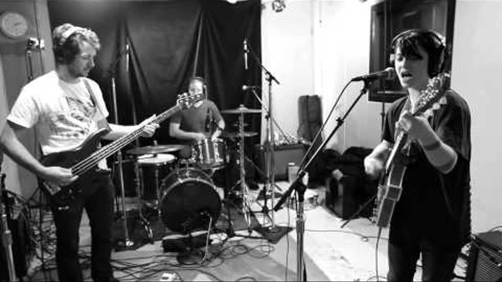 Sharon Van Etten - One Day (Live on KEXP) Sharon Van Etten - One Day (Live on KEXP)
