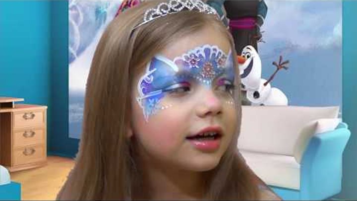 Анна и Эльза в Рождество Холодное сердце \ Frozen Anna and Elza in Christmas Makeup and Costumes Анна и Эльза в Рождество Холодное сердце \ Frozen Anna and Elza in Christmas Makeup and Costumes