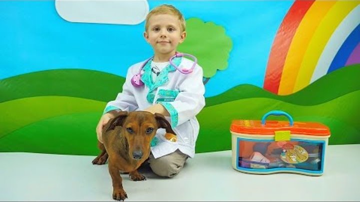 NEW!!! Доктор Даник лечит собачку Фокси - Интересное Видео для Детей про собачку Таксу