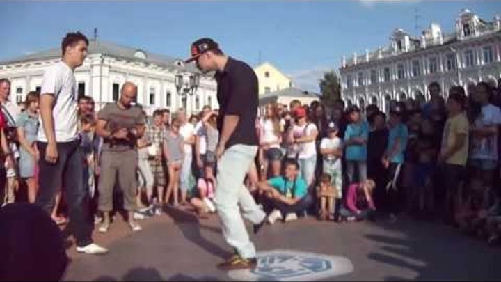 Слава Клыков VS Костя Роганов - Отборочные Hip-Hop 2 круг - Пропечатай стиль 2013