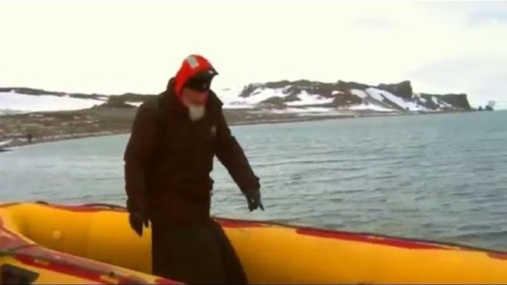 Патриарх всея Руси Кирилл посетил Антарктиду, остров Ватерлоу, пообшался с пингвинами