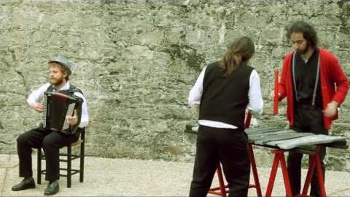 B.S.O Amelie -- Comptine d´un autre été (Yann Tiersen) with txalaparta by Hutsun