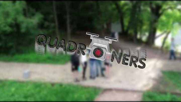 seks-nozhkami-po-yaytsam-porno-video