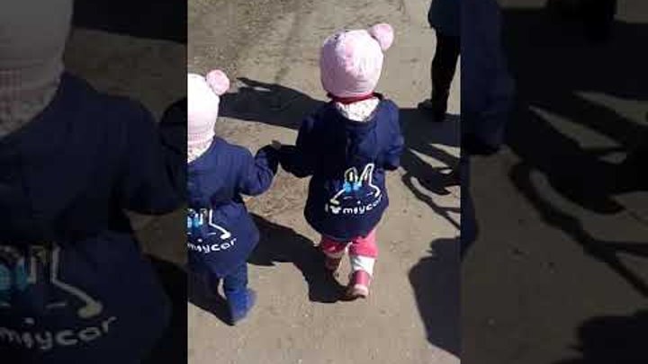 Двое из ларца, одинаковы с лица! Двое из ларца, одинаковы с лица!