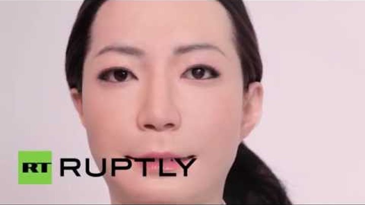 Japan: Ultra-realistic female robot reads the news