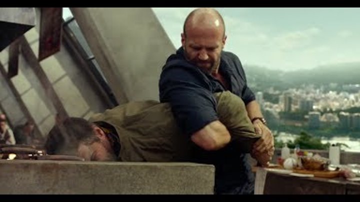 Джэйсон Стэтхэм в фильме -Механик Воскрешение(2016).Драка в ресторане на крыше отеля.Фрагмент Джэйсон Стэтхэм в фильме -Механик Воскрешение(2016).Драка в ресторане на крыше отеля.Фрагмент