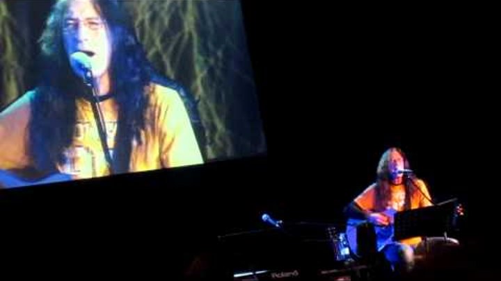 Ken Hensley - I Close My Eyes (08.04.2010, Art Cafe Durov, Moscow, Russia)