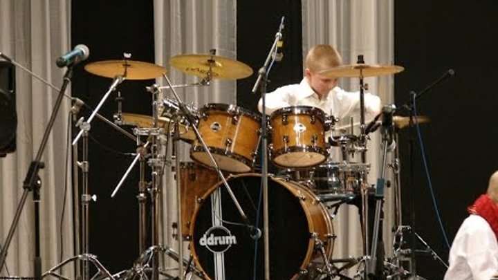 Kansas - Carry On Wayward Son - Drummer Daniel Varfolomeyev 11 years and Orchestra "Little Band"