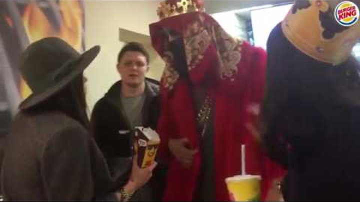 BRB украл чикен фри в Burger King BRB украл чикен фри в Burger King