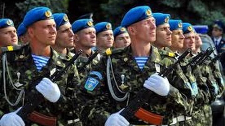 Russische Armee: Die unbesiegbare Eliteeinheit WDW (Fallschirmjäger)