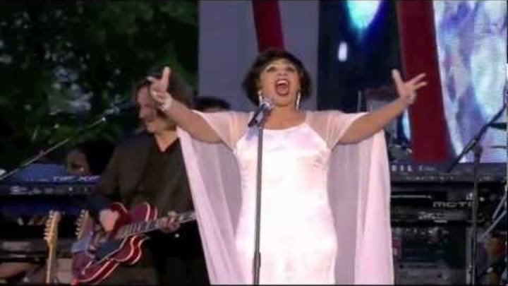 Diamonds Are Forever: Dame Shirley Bassey. The Queen's Diamond Jubilee Concert, London [HD]