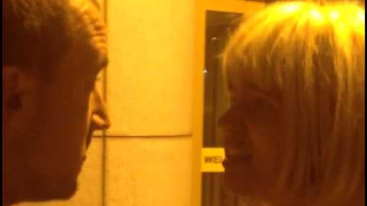 Стерва по-трахается с любовником на глазах у парня Стерва по-трахается с любовником на глазах у парня