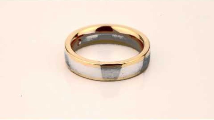 Обручальное кольцо с бриллиантом из золота 750 пробы