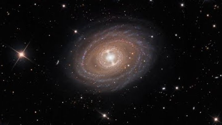 NGC 1398 – дважды окольцованная галактика