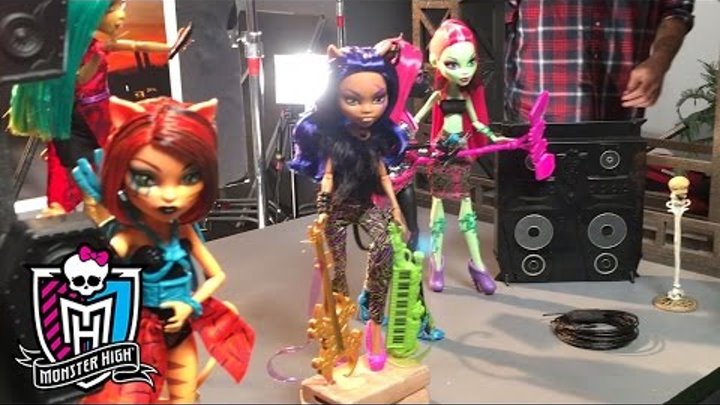 Behind the Scenes of the Monster High Fierce Rocker Photo Shoot | Monster High