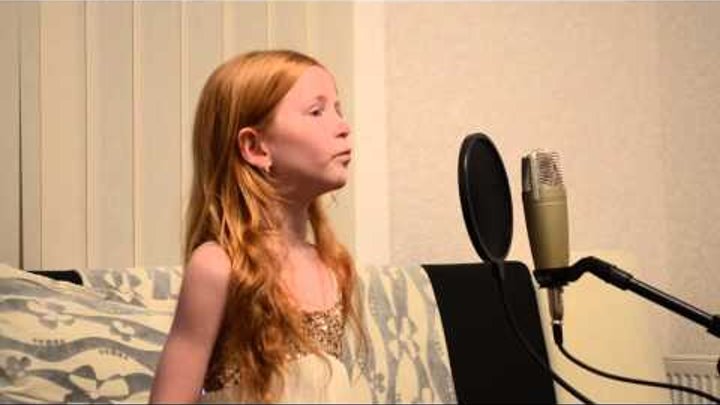 Русскую песню исполняет ребенок с Шотландским акцентом - Тонкая рябина (Народная) А капелла