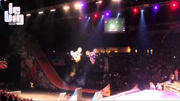 Pastrana_Sinclair_Double_Backflip_Las_Vegas_LeBigUSA.com Pastrana_Sinclair_Double_Backflip_Las_Vegas_LeBigUSA.com