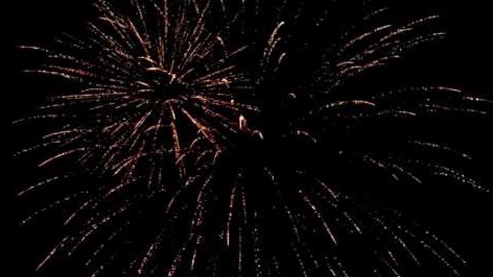 Салют на набережной Волги.г.Энгельс Саратовской обл.22.00.09.05.2016. Салют на набережной Волги.г.Энгельс Саратовской обл.22.00.09.05.2016.