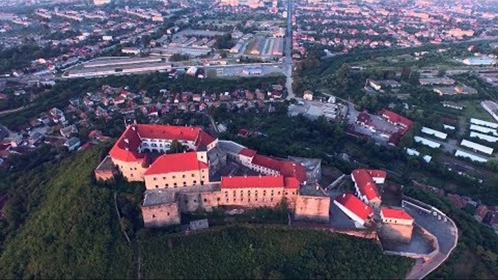 ЗАМОК ПАЛАНОК (Palanok Castle in Mukachevo, Ukraine)