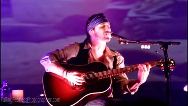 Sully Erna (Eyes of a Child) at the Rave in Milwaukee Sully Erna (Eyes of a Child) at the Rave in Milwaukee