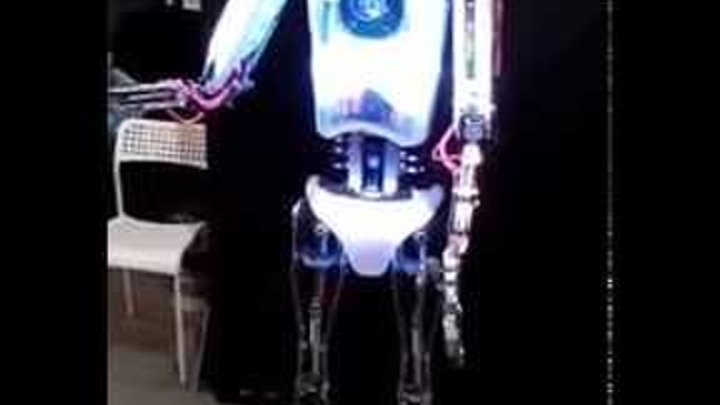 Робот Тэспи решил "откосить". Бал роботов, СПб февраль 2015.