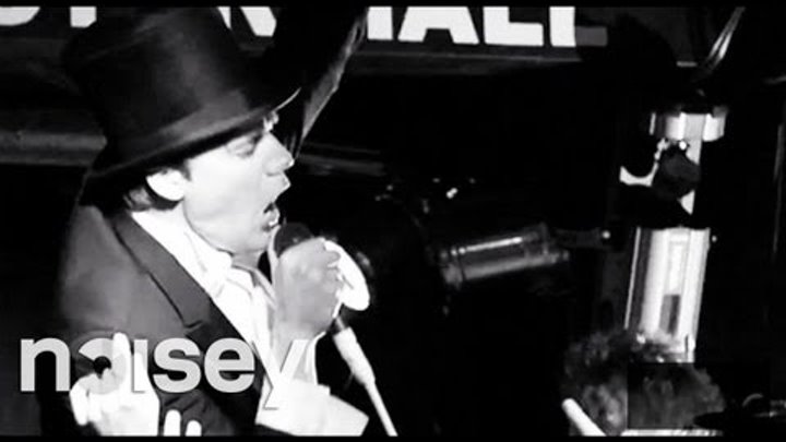 The Hives - "Come On" & "Try It Again," live in New York