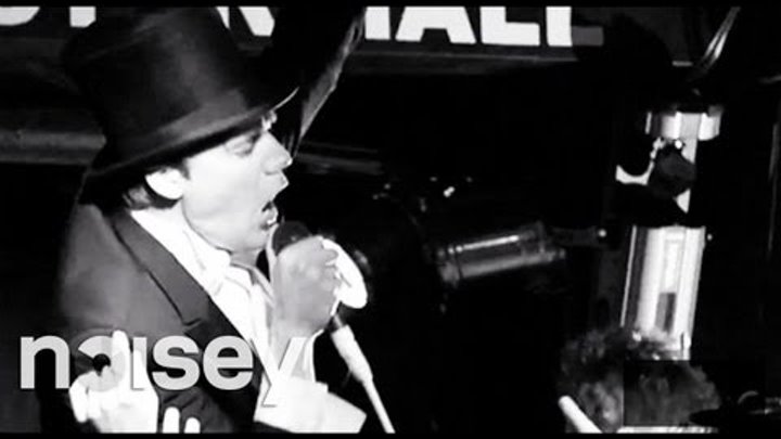 The Hives - "Come On" & "Try It Again," live in New York The Hives - "Come On" & "Try It Again," live in New York
