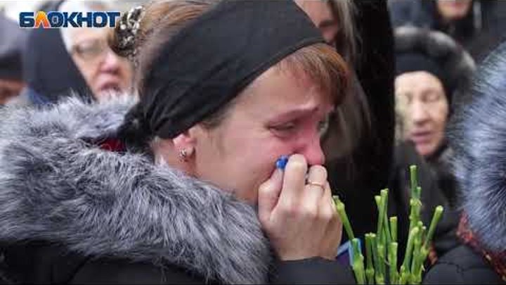 Прошли похороны 14-летнего мальчика, который отравился газом и умер в магазине в Волгограде