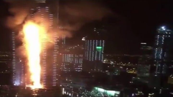 Пожар в Дубае, Горит Большой Небоскреб