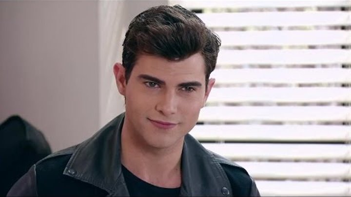 Diego Dominguez interpreta "Ser Quien Soy" - Violetta