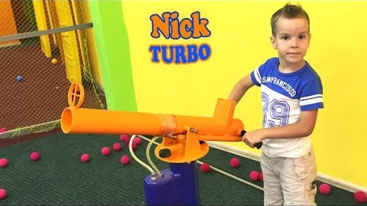 VLOG Парк развлечений, батуты, надувные горки, шарики, стрелялки Playground Family Fun Nik Turbo