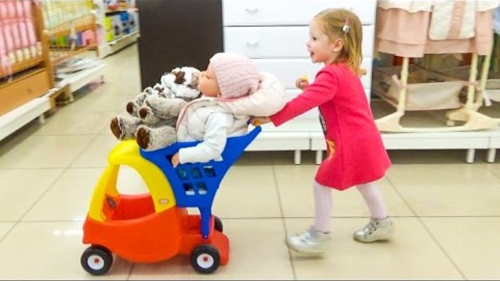 ВЛОГ Кукла Катя в детском магазине Настя КАК МАМА покупает новые игрушки для Baby doll реборн Katy