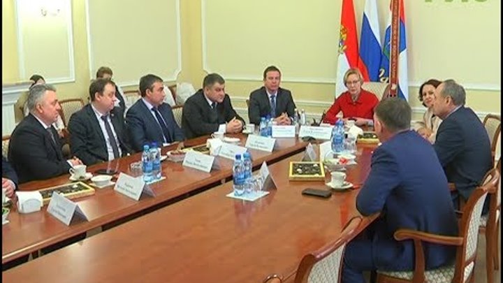Глава Самары Елена Лапушкина встретилась с официальной делегацией из Челябинска