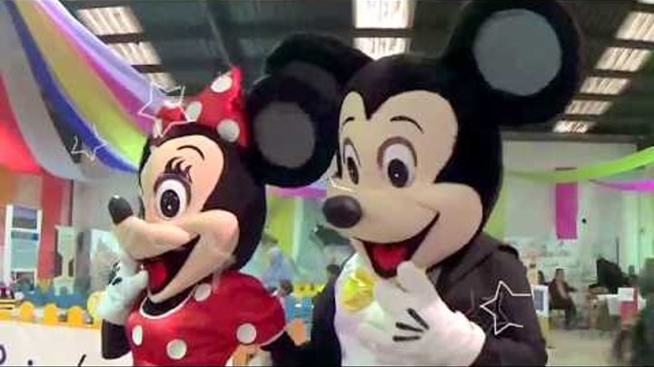 Микки Маус и Минни в Парке Развлечений. Mickey Mouse and Minnie. Видео для детей Микки Маус и Минни в Парке Развлечений. Mickey Mouse and Minnie. Видео для детей