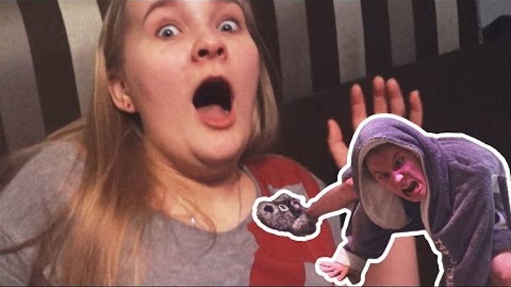 ОЧЕНЬ СТРАШНЫЙ ПРАНК НАД ДЕВУШКОЙ! ПОЛНАЯ ЖЕСТЬ! ИСПУГАЛ СЕСТРУ! Scary Prank (Бпс)! ОЧЕНЬ СТРАШНЫЙ ПРАНК НАД ДЕВУШКОЙ! ПОЛНАЯ ЖЕСТЬ! ИСПУГАЛ СЕСТРУ! Scary Prank (Бпс)!