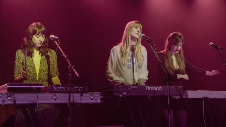 Au Revoir Simone - "Lark" (Twin Peaks 2017) Au Revoir Simone - "Lark" (Twin Peaks 2017)